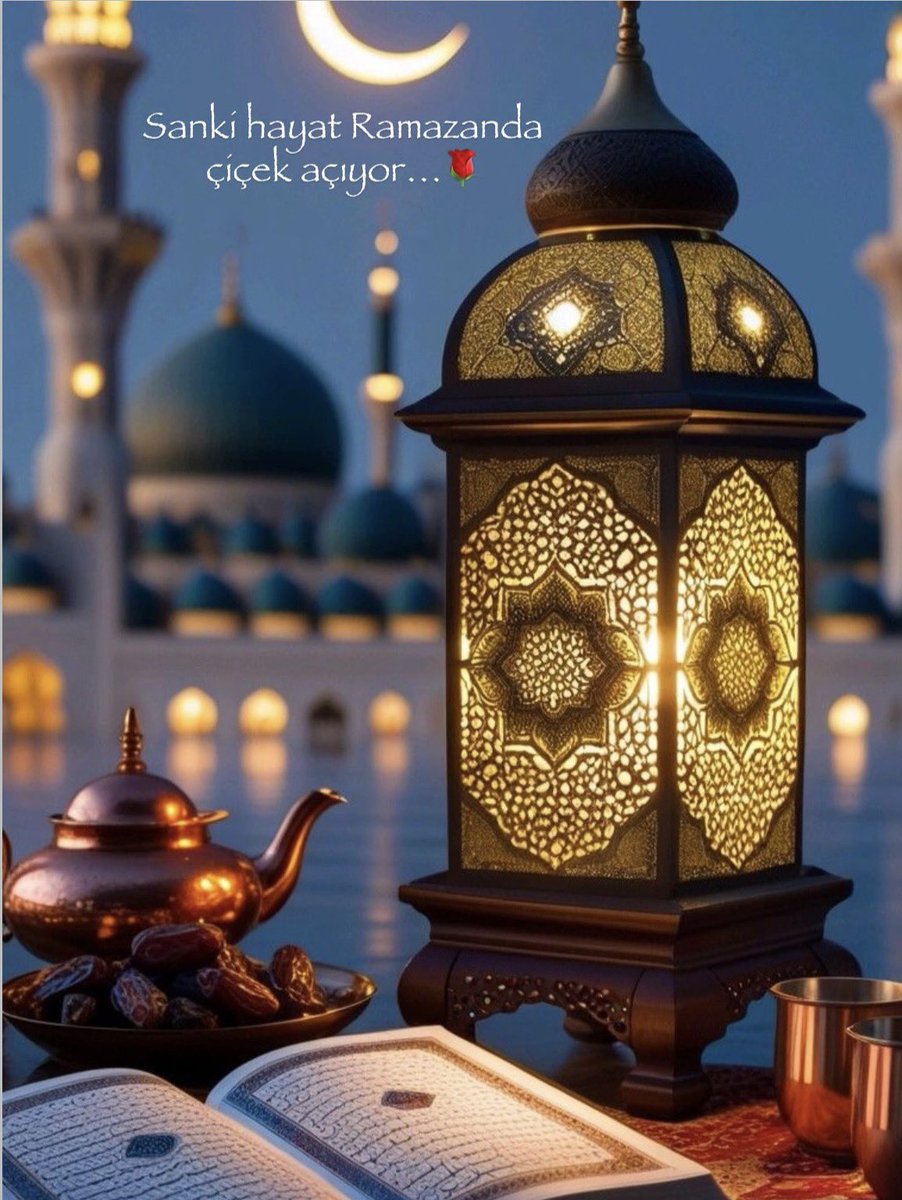 İlk teravih,
İlk sahur,
İlk oruç…
Hilâl göründüğünde gökyüzü sadece bir ayı değil… !🌙
Kalbimizin “yeniden başla” vaktini haber verir.
Bu Ramazan, ince bir ışık gibi içimize doğsun.
Rabbim lâyıkı ile ihya etmeyi nasip etsin.
Hoş geldin, ya Şehr-i Ramazan! 🌙