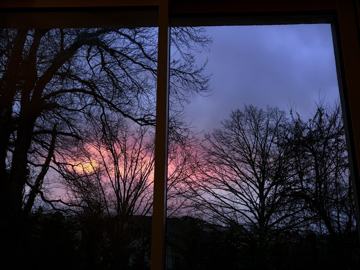 bluekarot's tweet photo. il est beau le ciel ajd https://t.co/AHkq2538pq