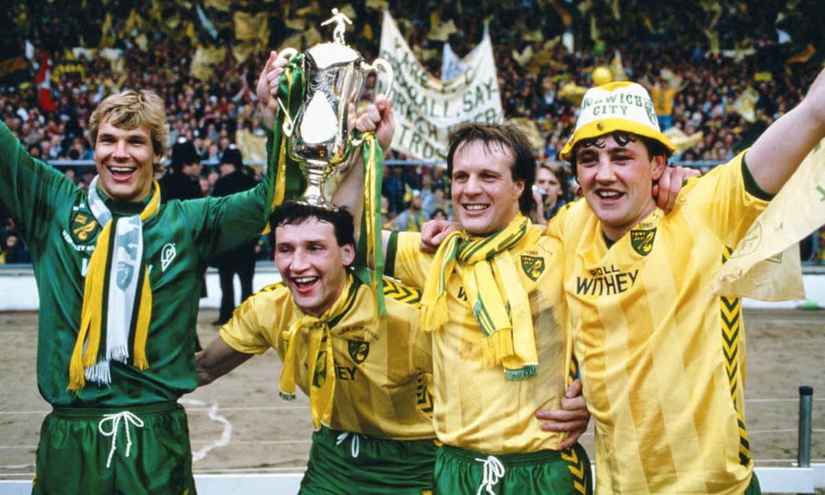 FootballRetroPlus tweet media