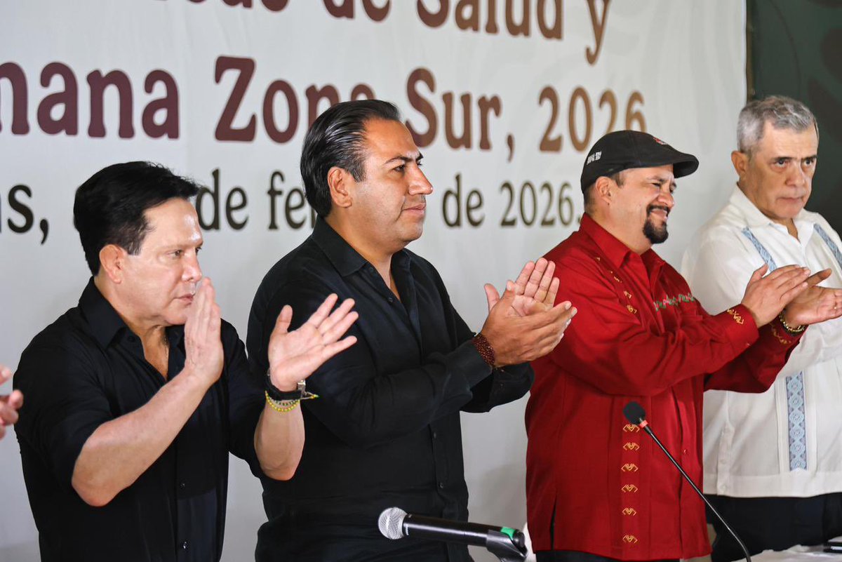 ramirezlalo_'s tweet photo. En Tapachula, llevamos a cabo la Reunión de Políticas de Salud y Movilidad Humana Zona Sur. En Chiapas tenemos un compromiso con las personas en contexto de movilidad, por lo que implementamos acciones para fortalecer el tema social y de salud. Estamos trabajando de manera muy coordinada con el gobierno federal, y por ello nos alineamos a las políticas humanistas de nuestra presidenta Claudia Sheinbaum Pardo. Para el gobierno de la Nueva ERA, son prioritarios los trabajos que hacemos en la Frontera Sur en beneficio de las personas en movilidad.