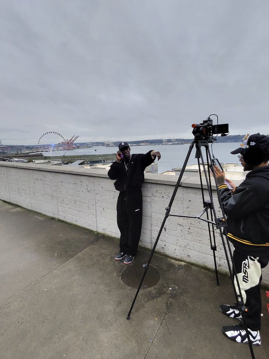 scopelex's tweet image. the setup VS the final shot 🎬

#lexscope 
#seattle #videography