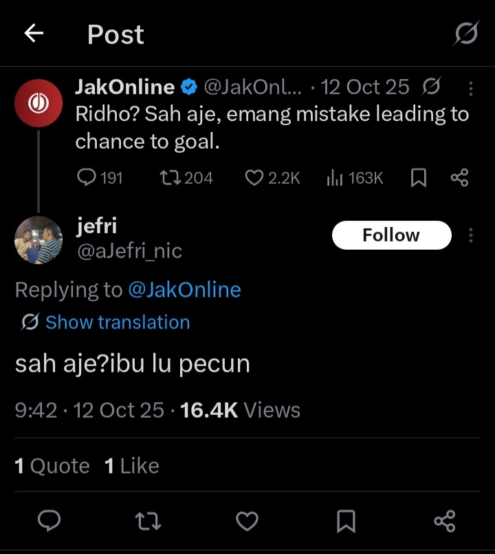 caprakdotcom's tweet photo. @MafiaWasit emang udah tabiatnya orang sono perkara banter2an bola aja ampe bawa2 ibu, belain klub bola yang ga seberapa aja kayak bela agama https://t.co/f30VXZeug3