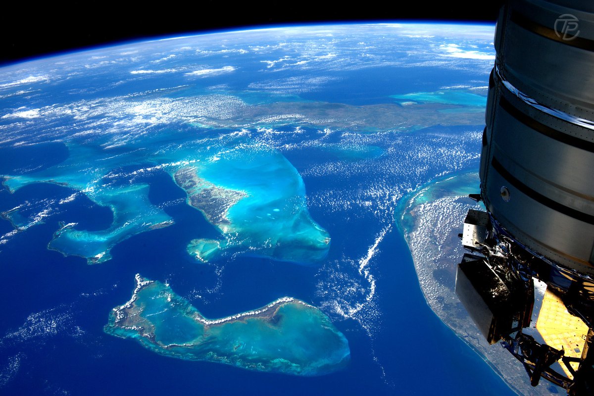 Thomas Pesquet tweet media