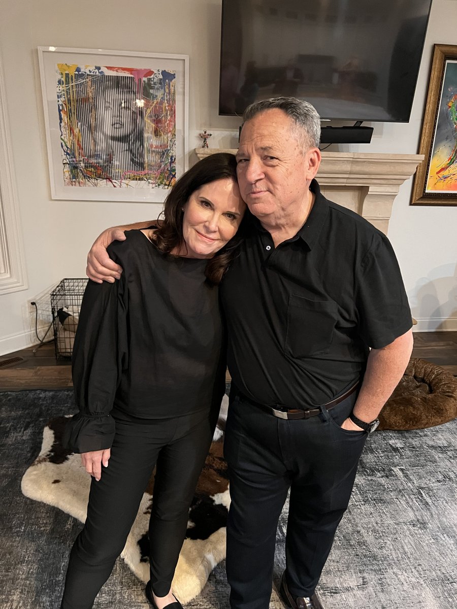 2911 Media tweet media