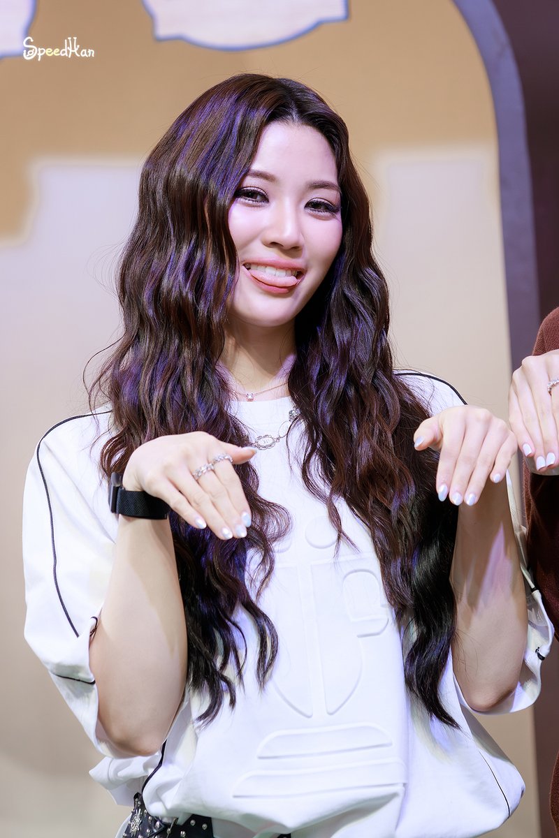 บ๊อกแบ๊กก่อนนอน ~~🤍🐾🤏