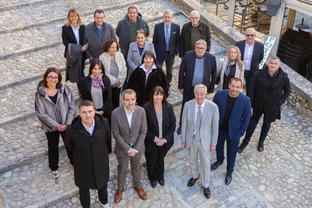 Poli Xavier tweet media