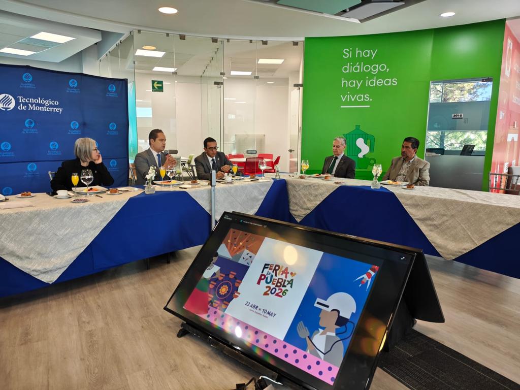 JUAN C MORENO VALLE tweet media