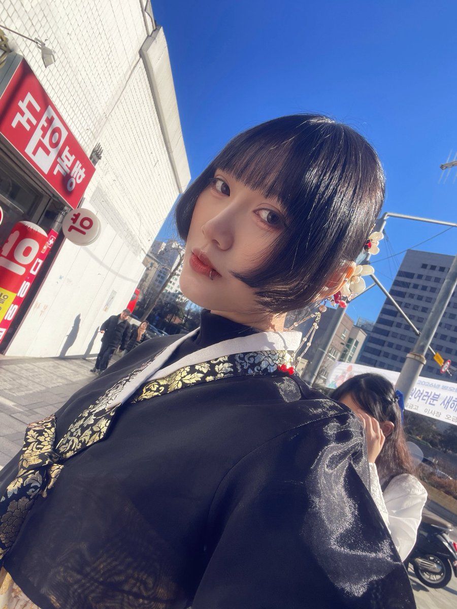 litae00's tweet photo. 明天要回台灣ㄌ https://t.co/hf6P4ZM9z8