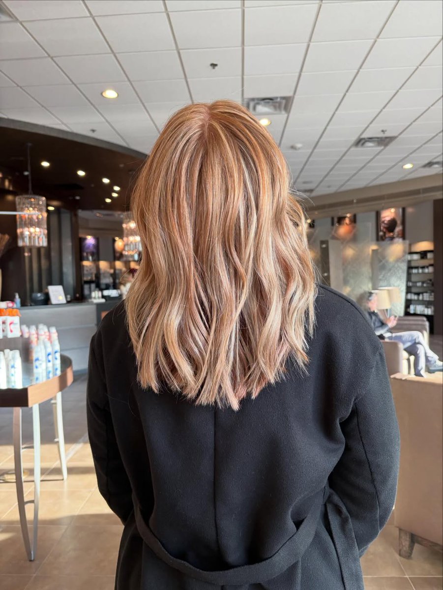 Mitchell's Salon tweet media