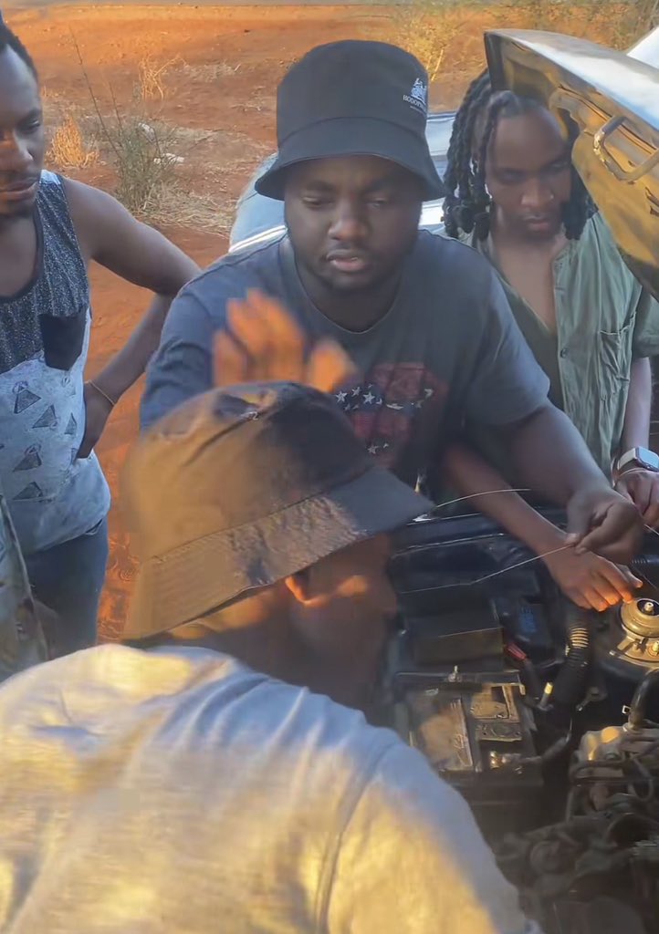 My pal bought this car for 80k and he’s been visiting the mech ever since. Biz ya melons tulianza na yeye ilibidi nibaki solo.
 
Saa hii gari iko garage anafikiria kubadilisha rangi juu labda hiyo ndio shida.

As we speak, he has taken up running for his mental health.