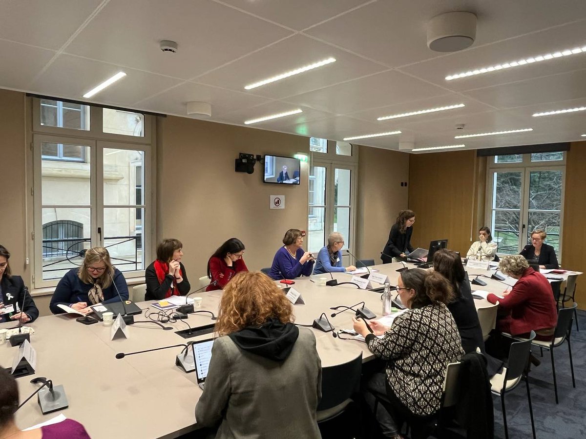 Véronique Riotton tweet media