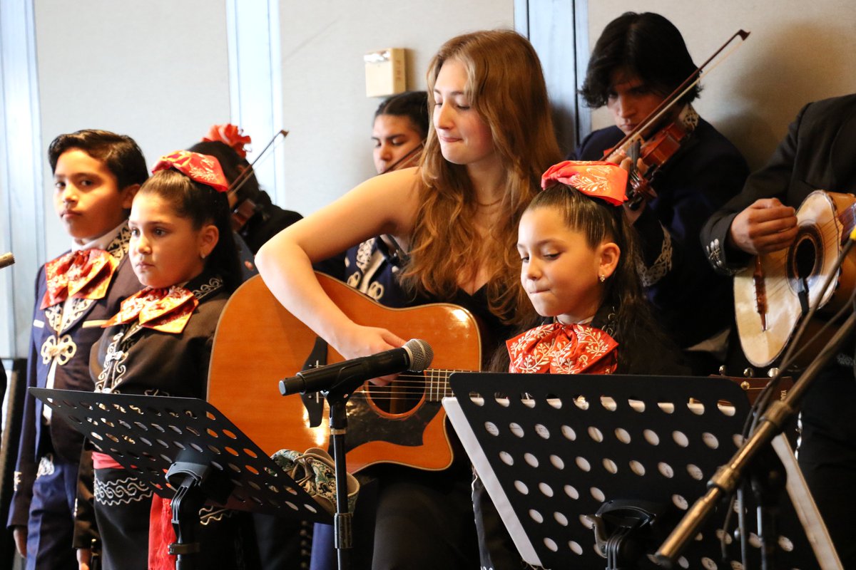 What a fun time in Brentwood celebrating some champions of our mission! 

Our annual Conductor's Circle event was a powerful preview of our 25th year. Check out the recap and see how our supporters are opening doors for LA's young artists: harmony-project.org/news/conductor…

#MusicEducation