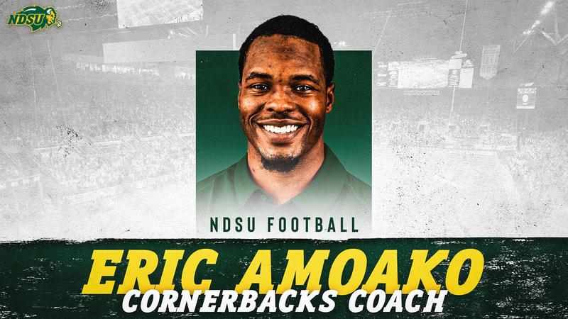 Bison1660's tweet photo. New NDSU Football Cornerback's coach Eric Amoako introduces himself to Bison Nation on The Insiders🏈🦬

LISTEN:
https://t.co/sYmY8qxcUf https://t.co/d2Bu8U5p2n