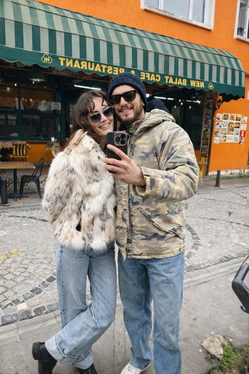 yaa farbelimm böyle galerinizde görmediğimiz ne fotolar vardir AKLIM BÜTÜN GÖREMEDİĞİM FARBEL FOTİKLERİNDE VİDEOLARINDA 😭😭 

#Farbel