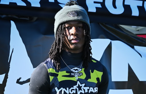 sixstarfootball's tweet photo. RAISING PROFILES IN ILLINOIS FOOTBALL:  NAMES TO KNOW

📈Illinois Stars, guys looking like names to know for 2026🔥

STORY: ▶️https://t.co/nYQ2qSLu8r

@ChaseClark35 @JacksonC123108 @charliefowler1_ @JamereFrench1 @Shamir_irving @BradyJohnson80 @johnson_james7 @BarriLofton_ @lucasmaty18 @Landon_Paredes
