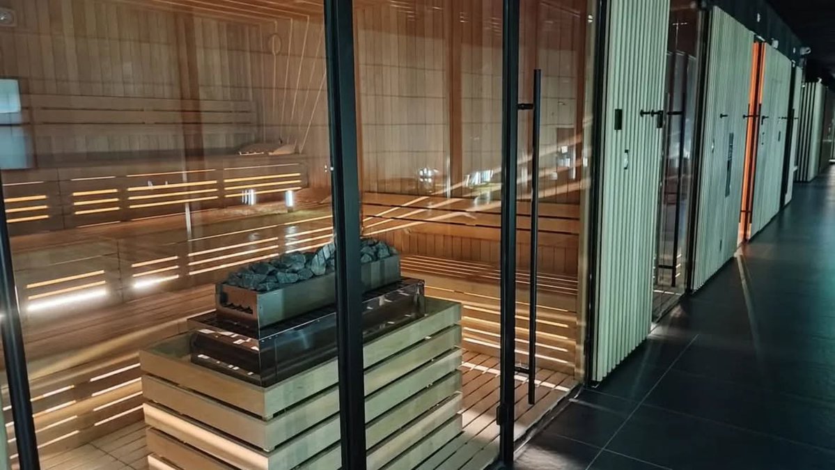 Zapraszamy do największego saunarium w regionie - Słoneczny Park Wodny w Ząbkowicach Śląskich.
GODZINY OTWARCIA SAUNARIUM:
-PONIEDZIAŁEK - PIĄTEK: 14:00 - 22:00
-WEEKENDY I ŚWIĘTA: 7:00 - 22:00