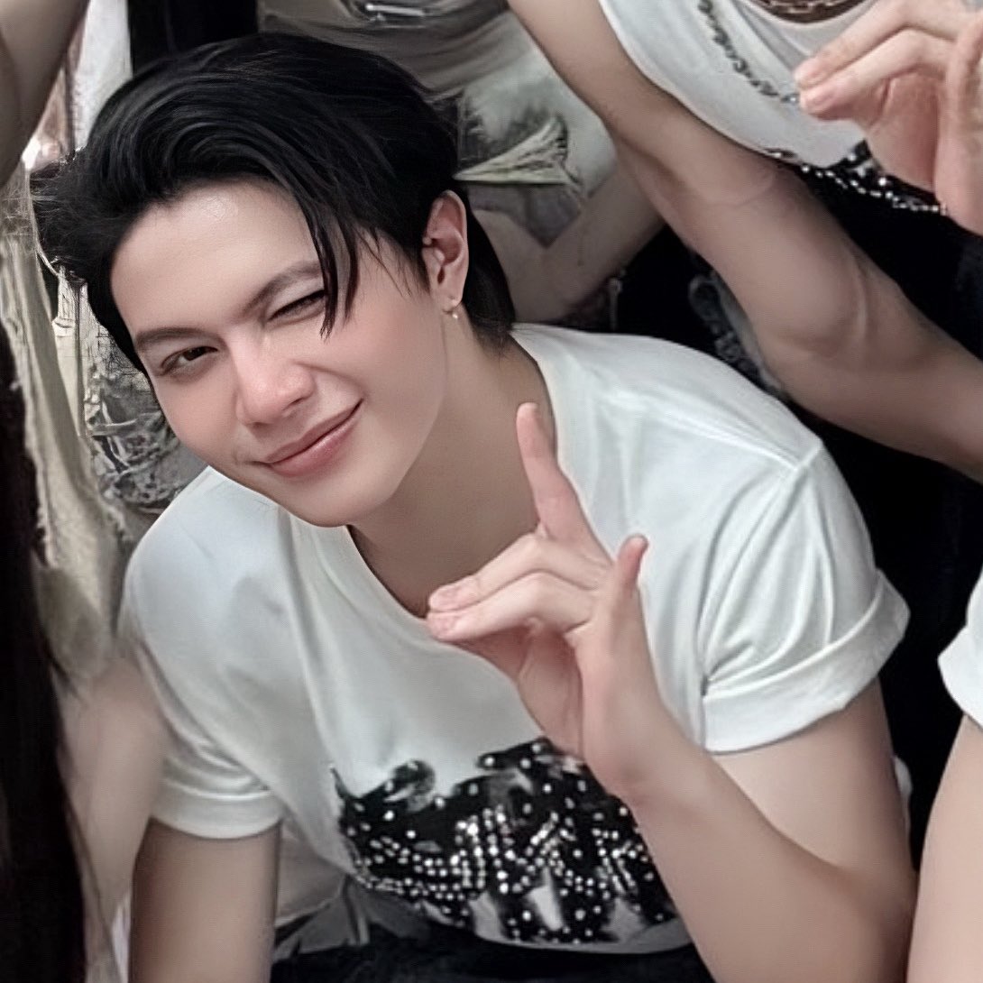 Baby tomato🍅🤏🏻🥺

𐙚⋆°｡⋆ #williamjkp ｡⋆𐙚 ⋆°