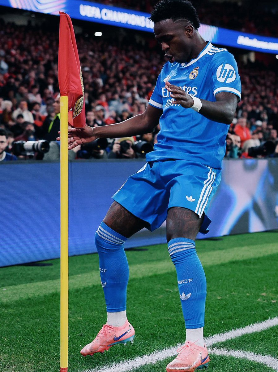 Cole Palmer. tweet media