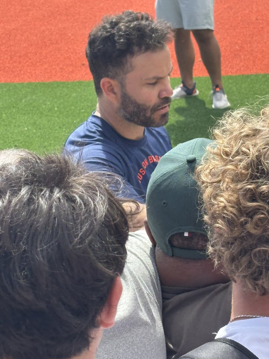 Mike Lockhart tweet media