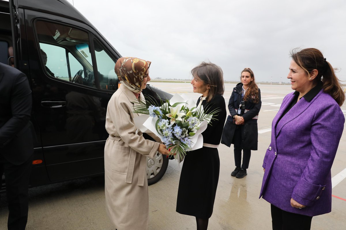 Bir dizi program kapsamında Adana’mıza teşrif eden Aile ve Sosyal Hizmetler Bakanımız Sayın Mahinur Özdemir Göktaş’ı havalimanında karşıladık.

<a href="/RTErdogan/">Recep Tayyip Erdoğan</a> <a href="/omerrcelik/">Ömer Çelik</a> <a href="/MahinurOzdemir/">Mahinur Özdemir Göktaş</a> <a href="/drbetulsayan/">Dr.Betül Sayan Kaya 🇹🇷</a> <a href="/yahyacelik_/">YAHYA ÇELİK</a> <a href="/ozmehmetemin/">Mehmet Emin Öz</a> <a href="/Tamer_Dagli/">Tamer Dağlı 🇹🇷</a>