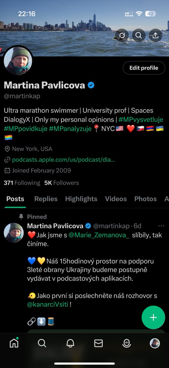 MartPavl's tweet photo. ‼️Jsem zpět‼️

❓Kdo jsem❓ 
Jsem Češka žijící v zahraničí. Kdysi jsem byla na X velmi aktivní, ale z osobních a politických důvodů jsem musela svůj účet* s 5000+ sledujícími smazat.

Pamatujete si mě?

*screenshot mého účtu pár minut před smazáním⬇️ https://t.co/qZRnOOs3MR