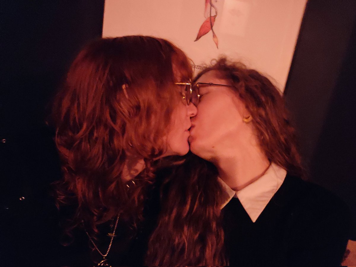 Kadepie 🦊🏳️⚧️ tweet media