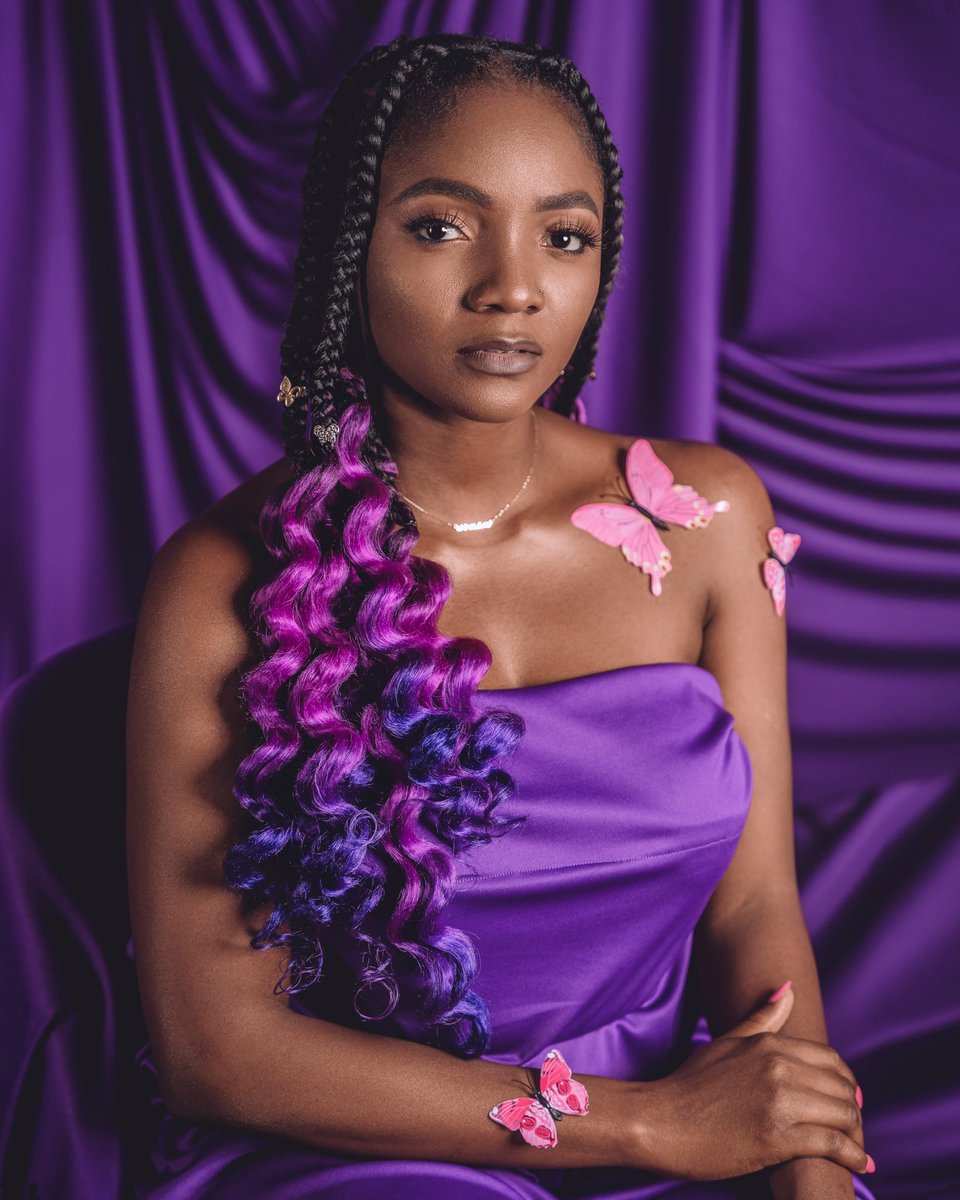 Marlvin_tiphe's tweet photo. Simi Blocked me After Asking Her Husband Adekunle Gold to go for Dna test .
We can all see that she is only a Feminist not really concerned about  justice &amp; Fairness . Cause you fee gree may them cut rapist preek 
Even if they are being wrongly accused .
But you dey fear DNA TEST https://t.co/PxeTmemDCD