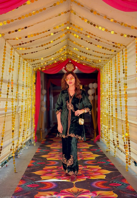 rubina_sanaya's tweet photo. Check out Rubina's new Insta post for more pictures.

Insta Link: https://t.co/BaNcTjEzX8

#RubinaDilaik #RubiHolics https://t.co/lmMGogWCsC