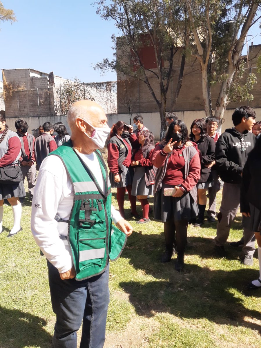 CEM_Ixtapal's tweet photo. En CONALEP Ixtapaluca participamos en el #PrimerSimulacro2026 del Estado de México, reforzando nuestros protocolos de seguridad y la cultura de prevención.
#ApasionadamenteCONALEP
#OrgullosamenteCONALEP
#ElPoderDeServir https://t.co/TLeL0linwV