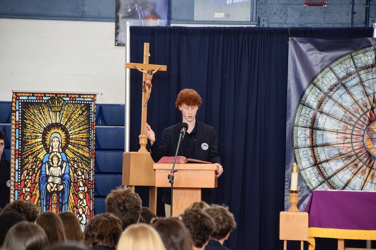StThomasbbask's tweet photo. First day of Lent - School Mass celebration with Father Andrew - Ryan, Jack and Joe did a great job participating in the service with the rest of the team - ⚜️🏀
#saintspride  #luxintenebris @stalux @nhsportspage @jaypinceSMG @NHULSports @WMUR9_sports @nhhssports
 @Ball603NH https://t.co/1dcIObkO8Q