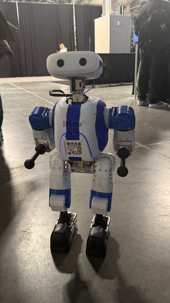 Ken Smith tweet media