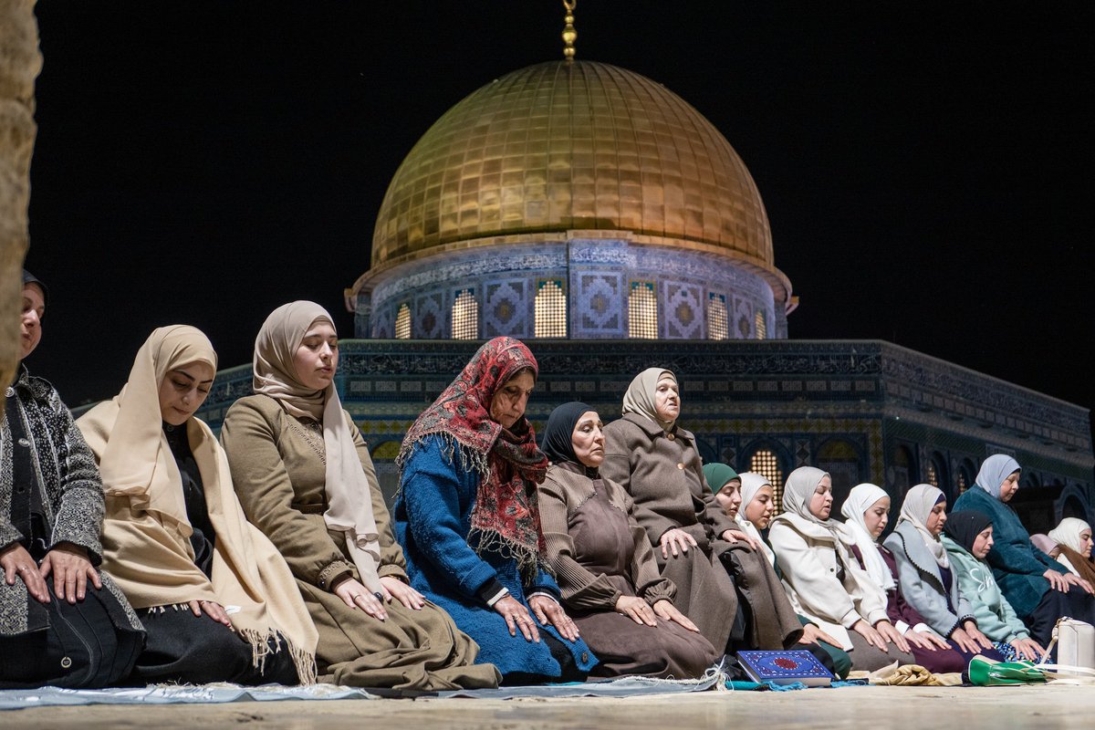 🔴 مسجد اقصٰی میں نماز تراویح کے مناظر