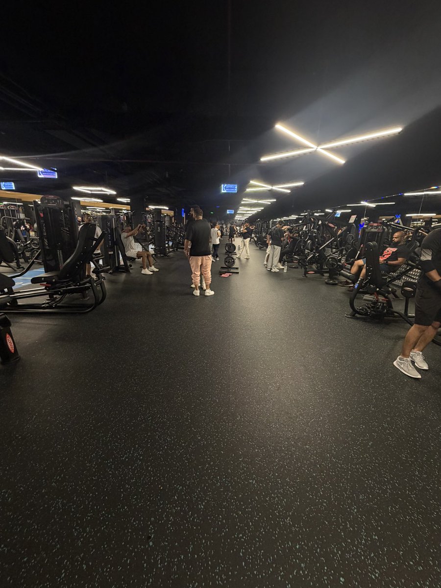الكابتن عمار الهيرو 🏋️♂️ tweet media