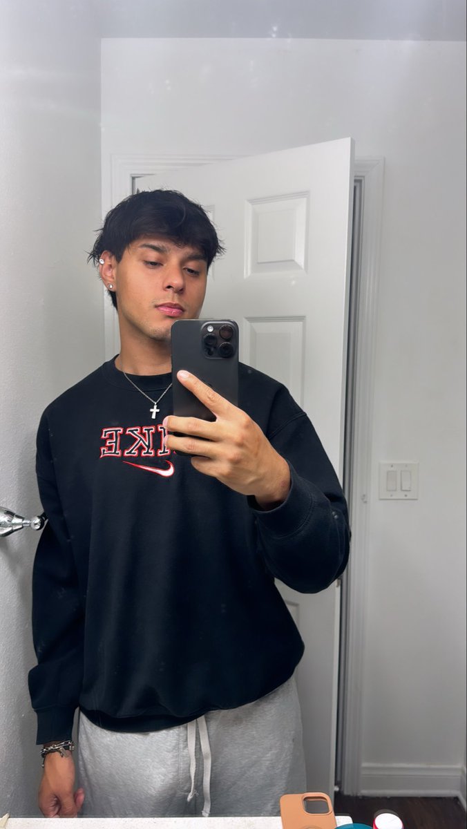 justjoshhinnn tweet media