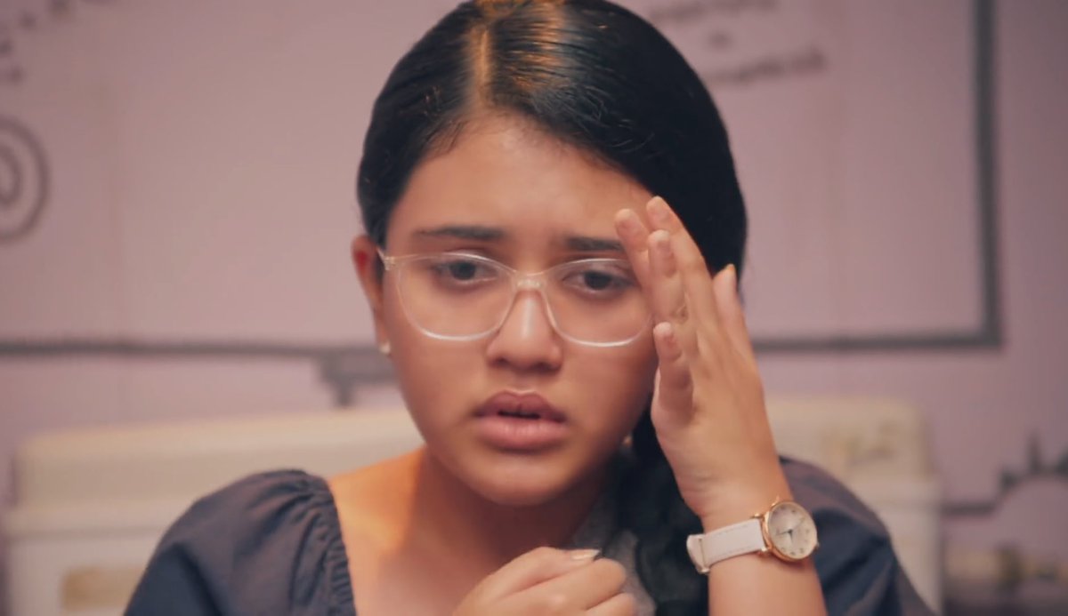 Teji_Kumari's tweet image. The way these four and the parallels served today. When I say I loved every moment, I literally loved every little moment of today. 🙌🏽🤌🏽😭🧿🧿🧿❤️ 

#Abhimaan #Abhimaanira #MuMa #YRKKH #RohitPurohit #SamridhiiShukla