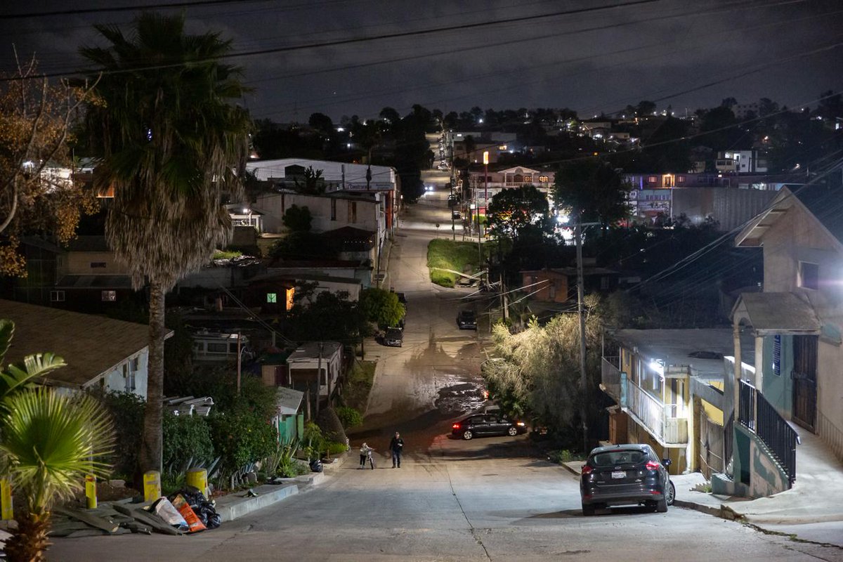 Abandonan restos humanos sobre la vía pública en la colonia Obrera Segunda Sección. 

Toda la información ➡️ tinyurl.com/3y5sbr8m

#Policiaca #Seguridad #Violencia #Tijuana