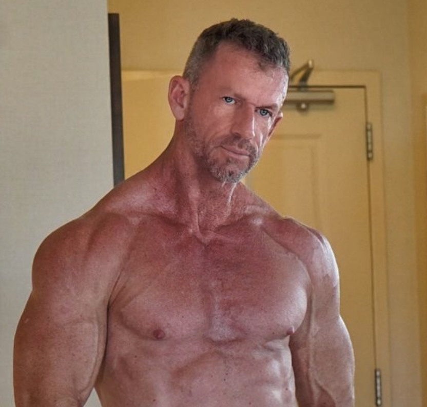 XNT7007's tweet photo. At the gym dad acted like a tough unfriendly alpha. But all the real alphas knew how easy it was to get his legs in the air begging for you to pound him. https://t.co/Kcj2r0NFuX
