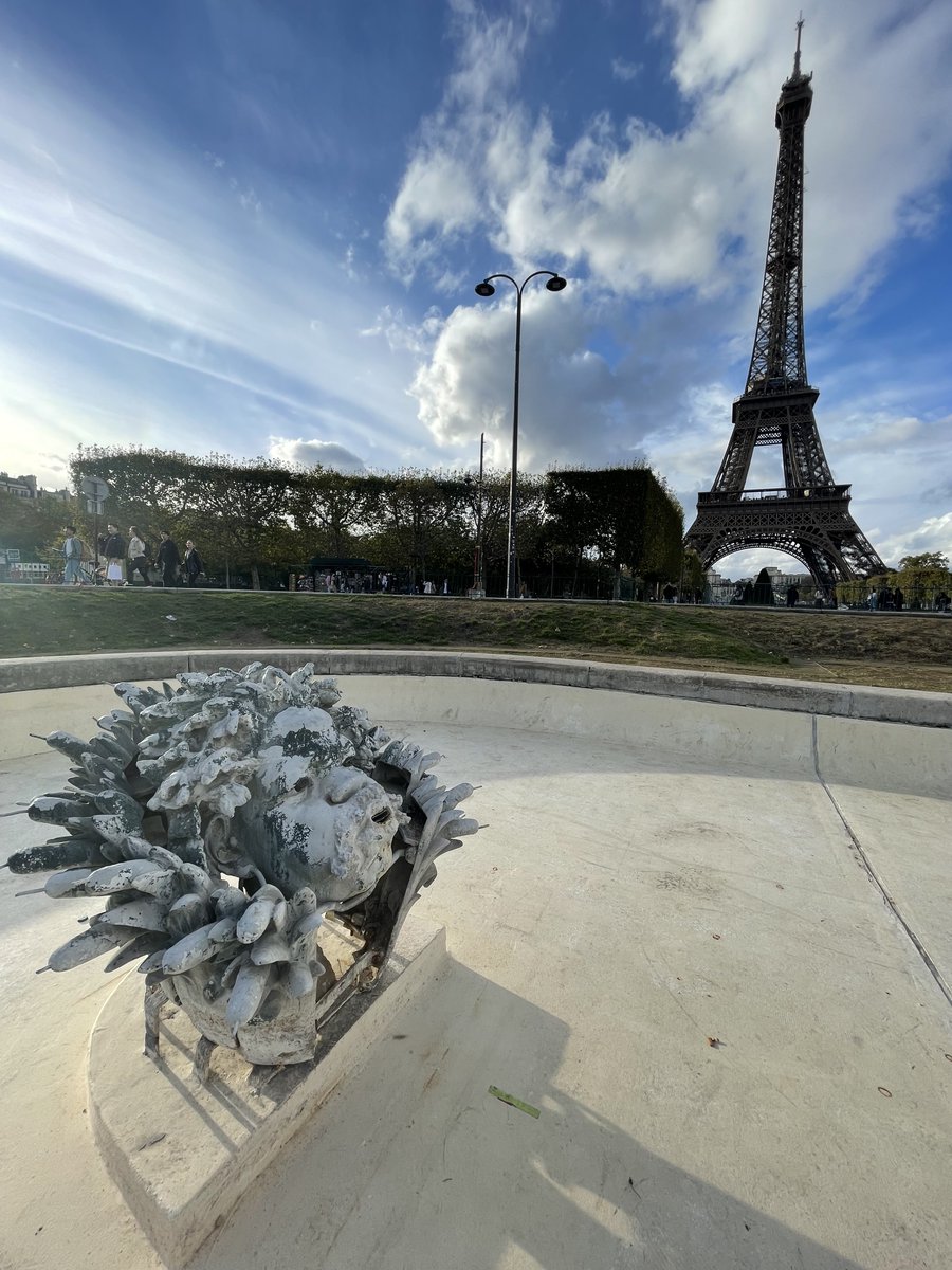 Les Amis du Champ-de-Mars tweet media