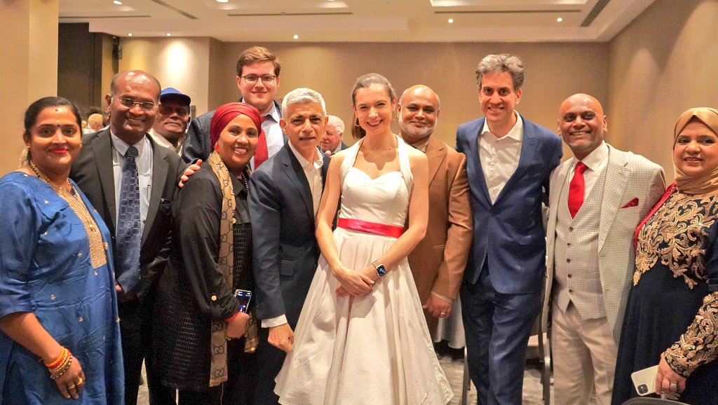 Sadiq Khan tweet media