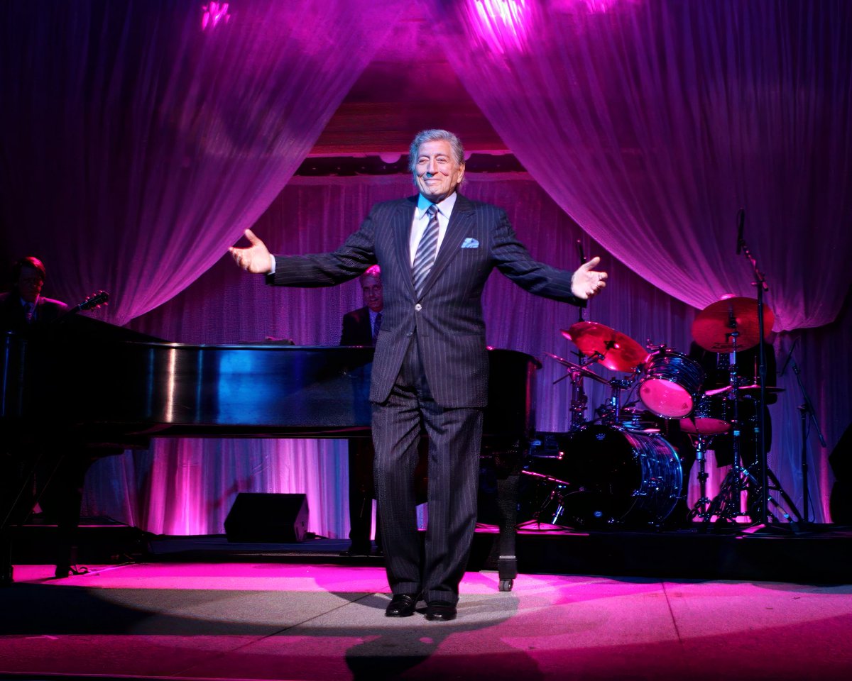 charliemaring's tweet photo. Luxury and large scale events deserve photography and video that aligns with the artistic integrity of the event. Whether it’s a gala event in NYC with celebrity entertainers, a corporate retreat in Savannah, or a lavish Palm Beach party we aim high and deliver. https://t.co/exhYeozBxe