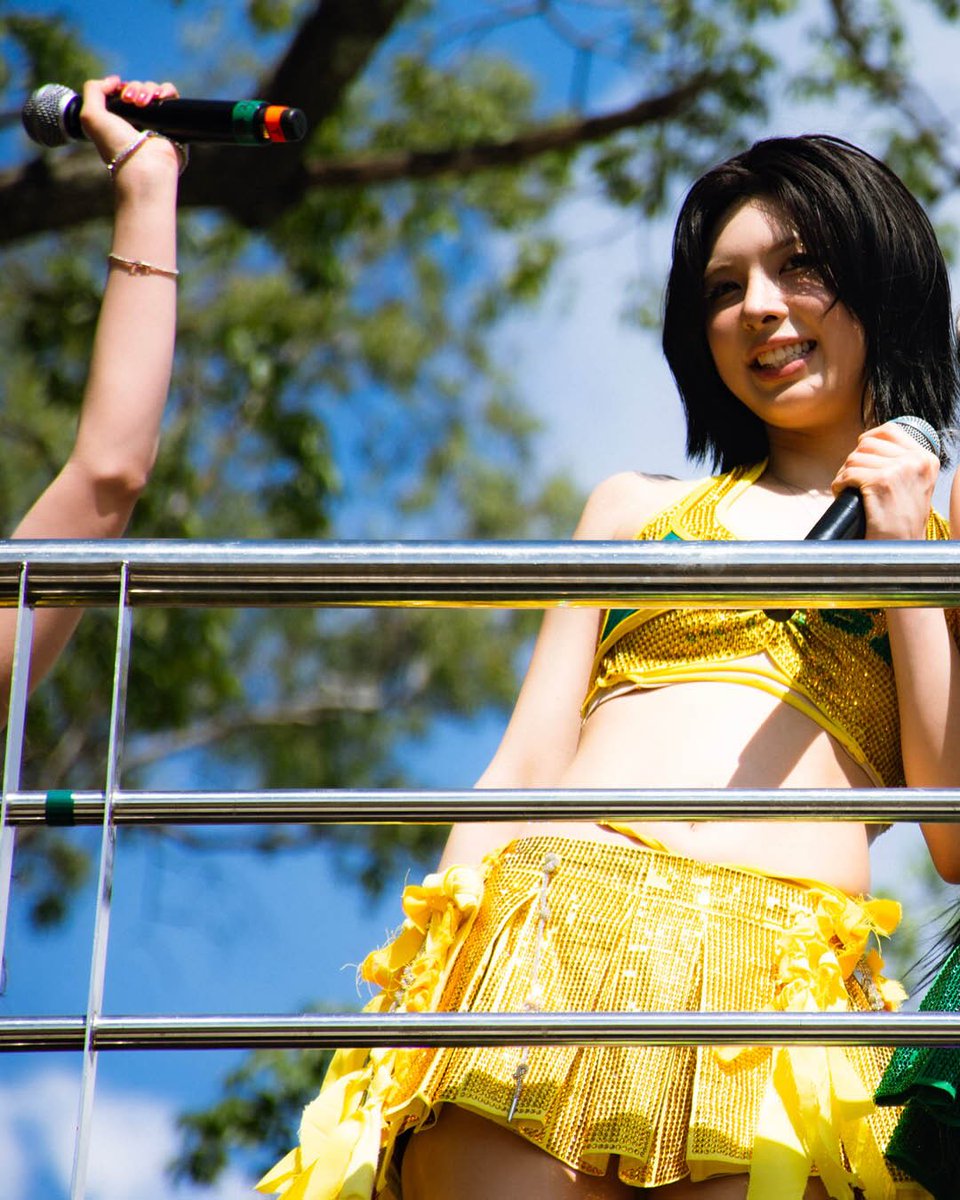 BAE JINSOL WE FREAKING LOVE YOU 😭🧎‍♀️