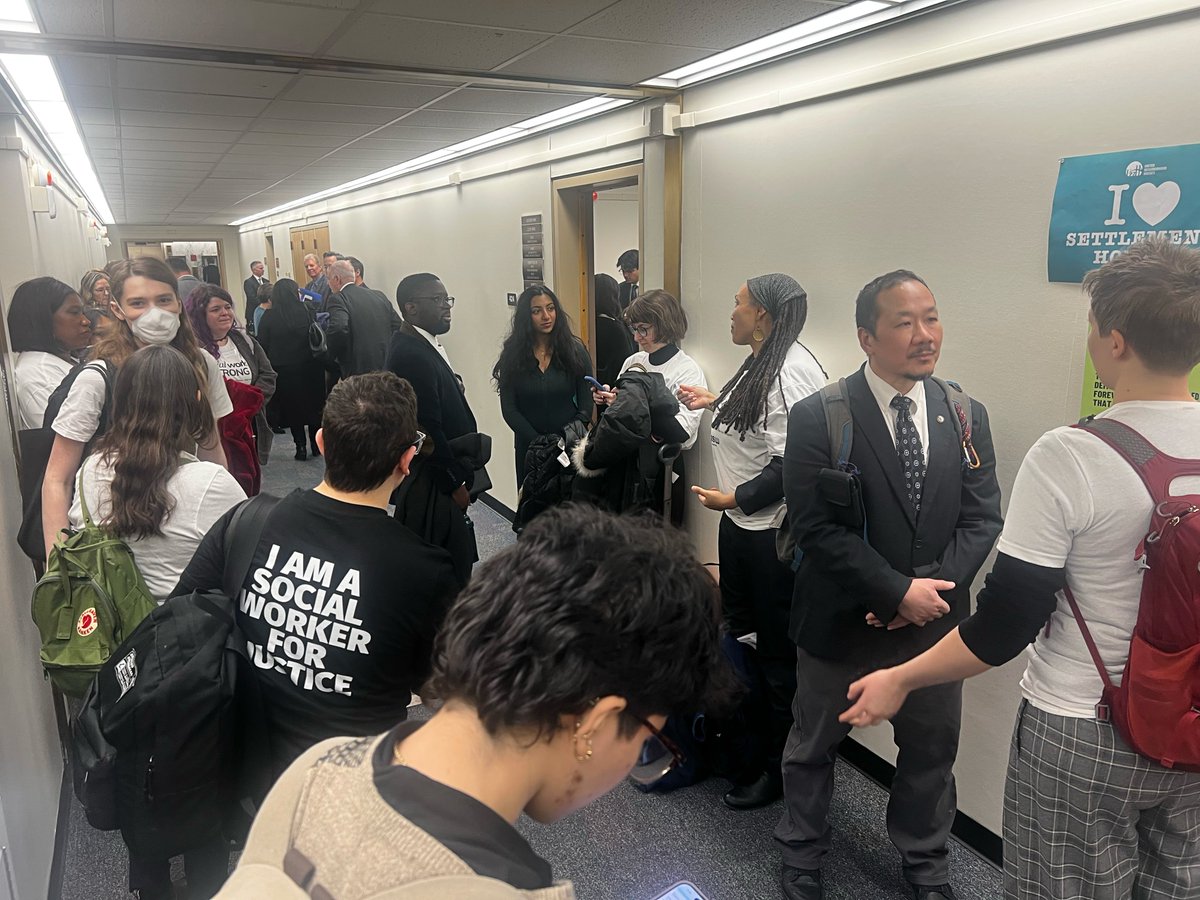 silbermanssw's tweet photo. Proud of our MSW &amp; BSW students for representing us at National Association of Social Workers - New York State Capitol Action Day in Albany! 👏 Thanks to the offices of Claire Valdez, Christopher Eachus &amp; Diana C. Moreno for meeting with our students.

#CapitolActionDay https://t.co/X02J8j15cz
