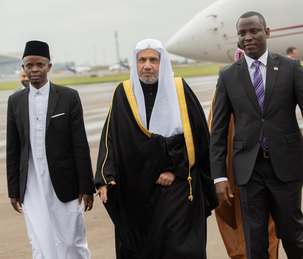 islamrwanda's tweet photo. The Minister of Local Government, Hon. Habimana Dominique, together with the Mufti of Rwanda, Sheikh Sindayigaya Musa, received H.E. Sheikh Dr. Muhammed bin Abdulkarim Al-Issa, Secretary-General of the Muslim World League (#MWL) and Chairman of the Organization of Muslim Scholars, upon his arrival in Rwanda for a three-day official visit.@MWLOrg @RwandaMFA @RwandaLocalGov @GovernanceRw @sindayigayamus