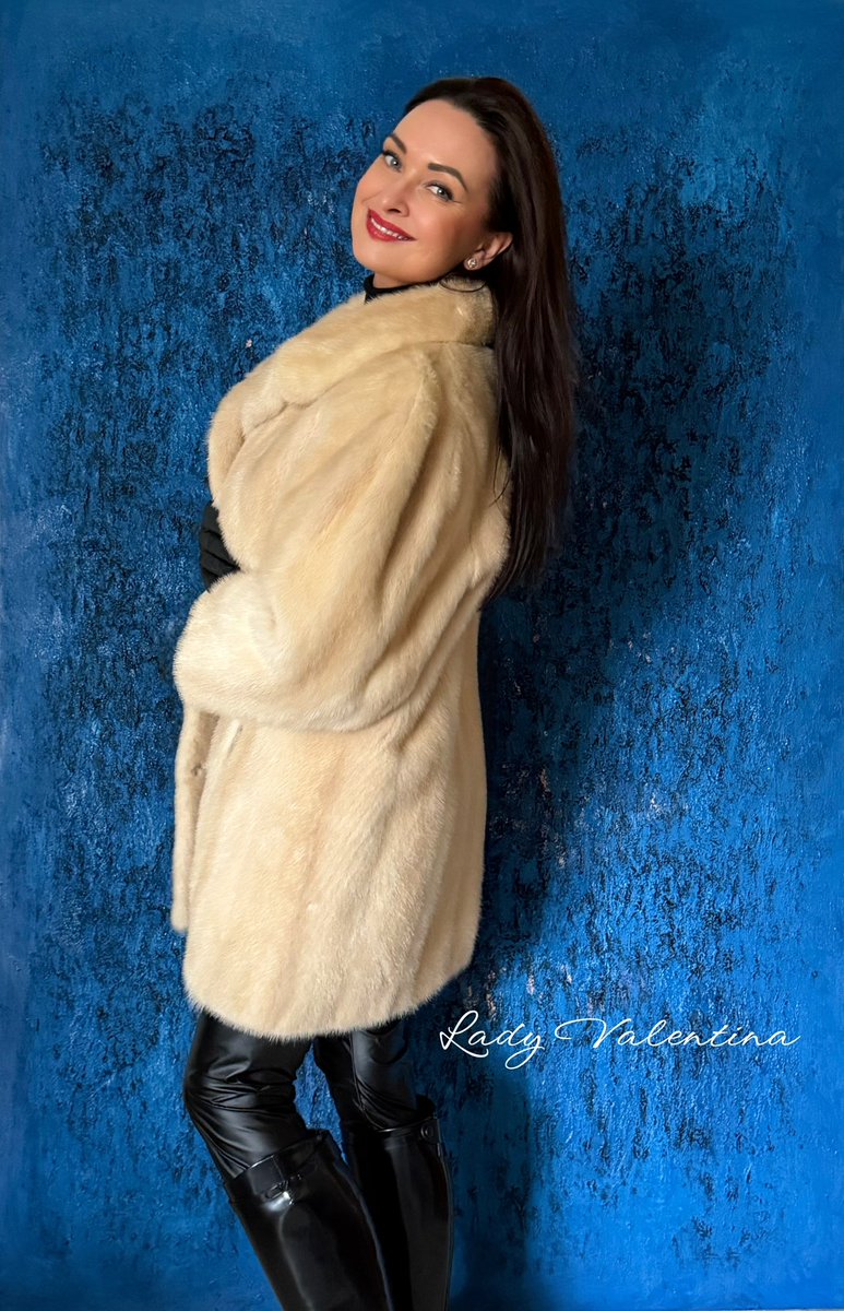 _LadyValentina's tweet photo. #fur #gloves #boots #learher

@kuersch66
@ForcedfemmeM 
@BestDominatrix
@Oostwalum
@DomainDomina
@DominaDir
@DommeAddiction 
@Femdom__World 
@Glovesub
@KinkQueens 
@FemdomWorldPR
@sibolty45980
@BowedHead
@fkfk2002
@TheRubberdom
@BootSlavePromo 
@leathertrinity
@4furFURRRR 
@furloverman
@Echetlaeus2
@presley1987
@Bootservant
@FurMinx3674
@dev_oted