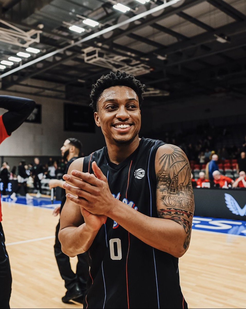 Super League Basketball tweet media