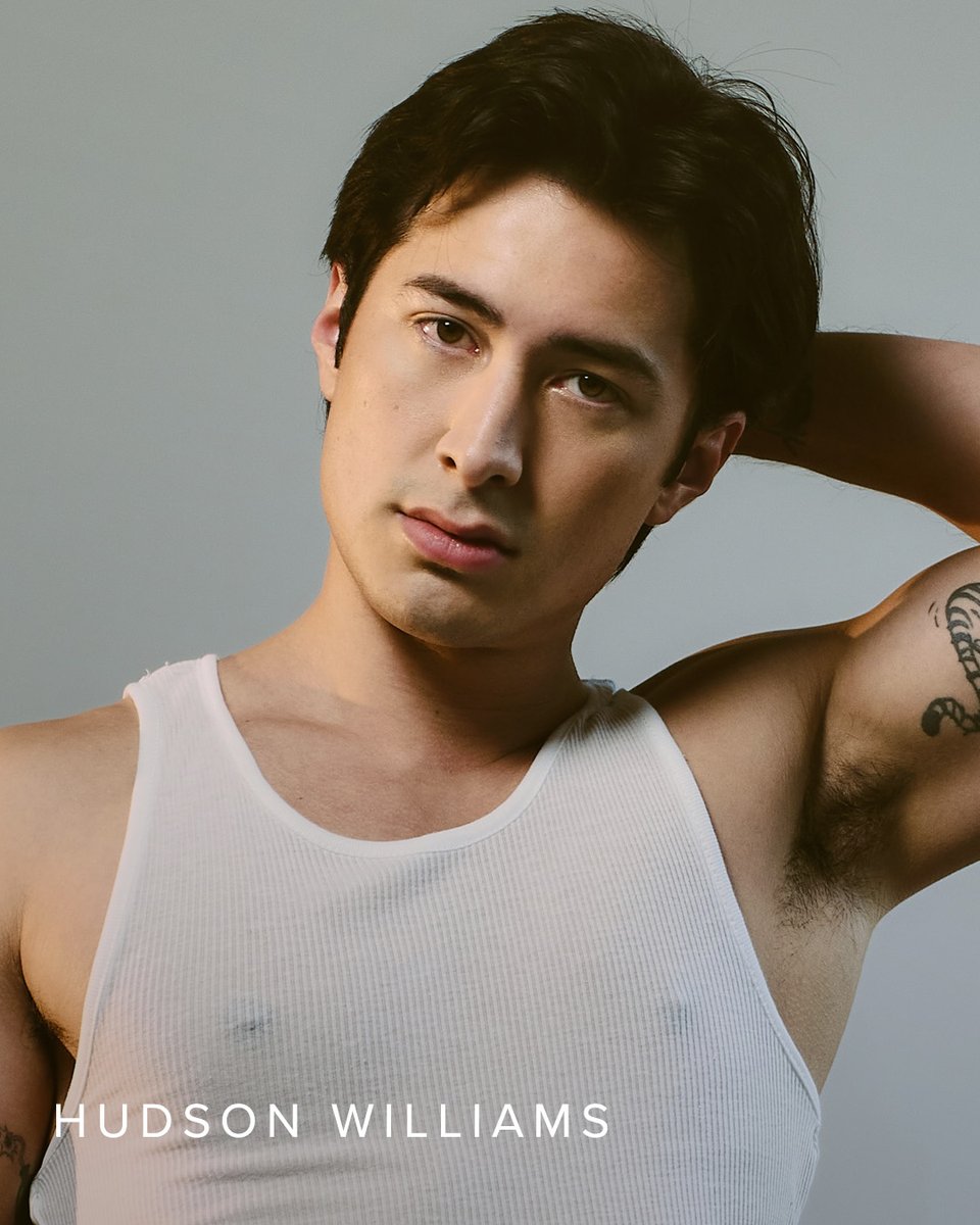 🚨 NOVO PROJETO! Hudson Williams entra pro elenco de Yaga, nova série da CRAVE:

"Conheça o elenco de #Yaga! Estrelada por Carrie-Anne Moss, Noah Reid, Clark Backo e Hudson Williams, a nova série de suspense e mistério original da Crave reinventa o mito da Baba Yaga. Baseada na