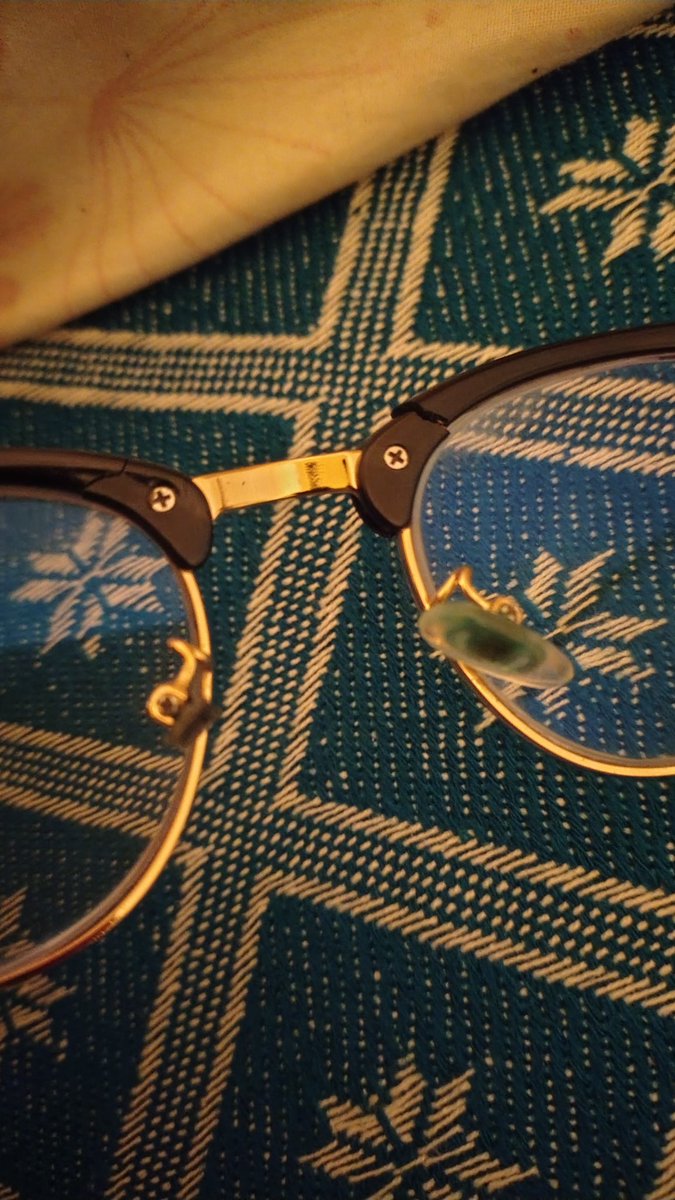 🤧Mis lentes (bueno ni modo toma más emotes CORREEEE TE GANAN)
 EMOTE..
link.clashroyale.com/?action=vouche…
EMOTE..
link.clashroyale.com/?action=vouche…
EMOTE..
link.clashroyale.com/?action=vouche…
EMOTE..
link.clashroyale.com/?action=vouche…
EMOTE..
link.clashroyale.com/?action=vouche…
#clashroyale #giftedbysupercell