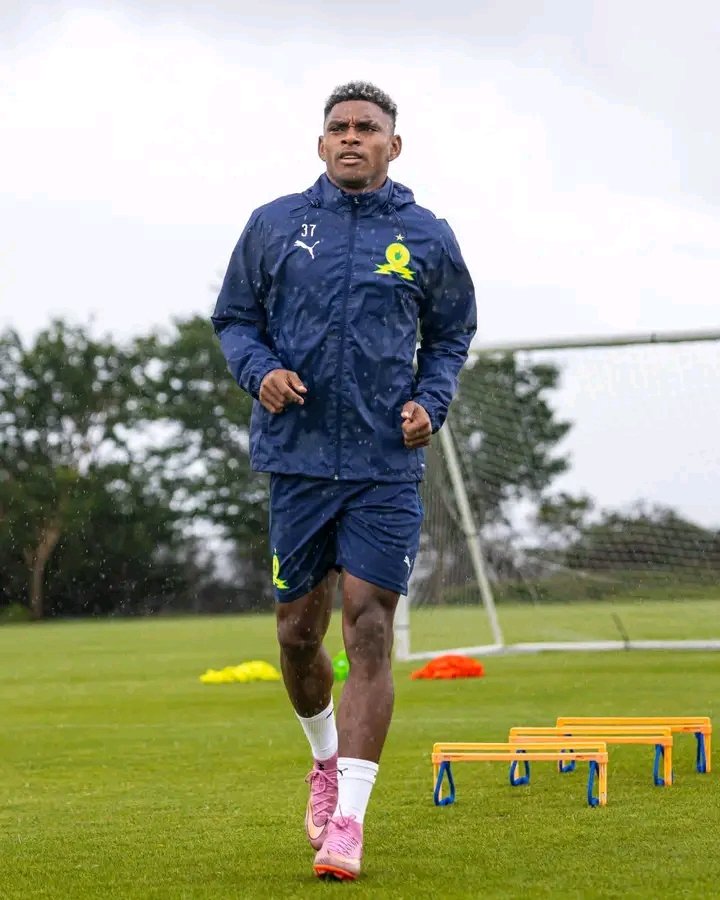 Madumetja__M08's tweet image. We have a new sniper in town called Bryan Léon.They called him a cow without seeing him kick the ball just like Lucas Ribeiro Costa and now he's making them eat humble pies... #BetwayPrem