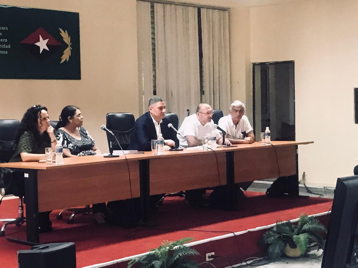 proxcorSA's tweet image. Esta mañana se sostuvo encuentro entre FGNE , Presidenta del Instituto de Formas de Gestión no Estatal , Socios y Directivos de #Proxcor S.A , con el objetivo de crear alianzas estratégicas  en este 2026 🤝✍️.
#Proxcor 
#el_arte_de_los_dulces 
#proxcorcrece 
#toco