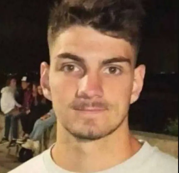 🔴 CHOC TOTAL : Le père de Jacques-Élie Favrot, ce militant de la Jeune Garde et attaché de Raphaël Arnault, balance cash que son fils sera "blanchi" de tout... Et zéro compassion pour Quentin, la victime tuée ! 😡 

💭😮 Il kiffe l'engagement extrême de son gamin : "Prêt à